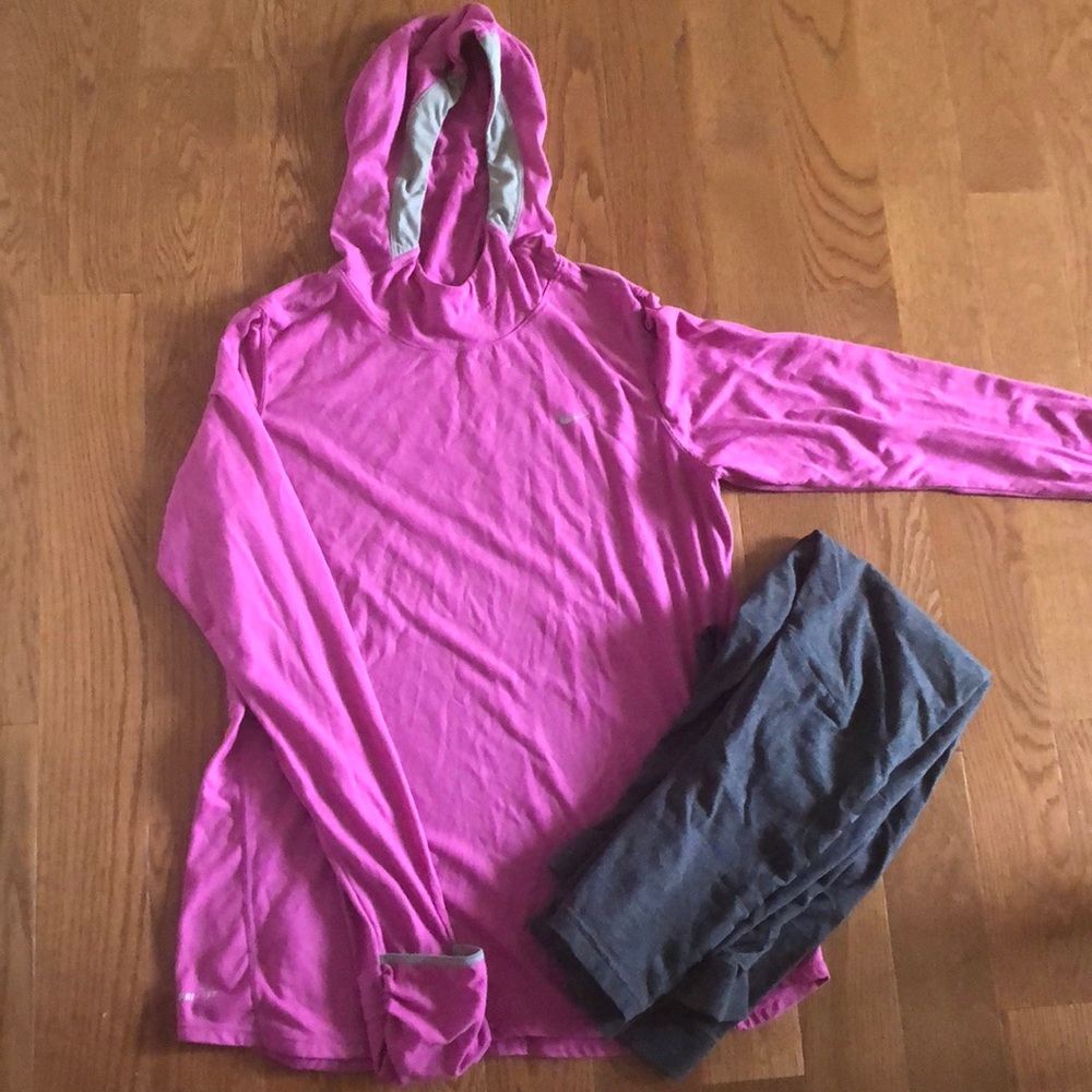 Pink NIKE top! - Picture 1 of 3